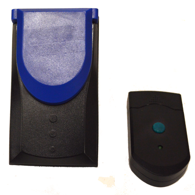 Розетка с пультом ДУ RC-400